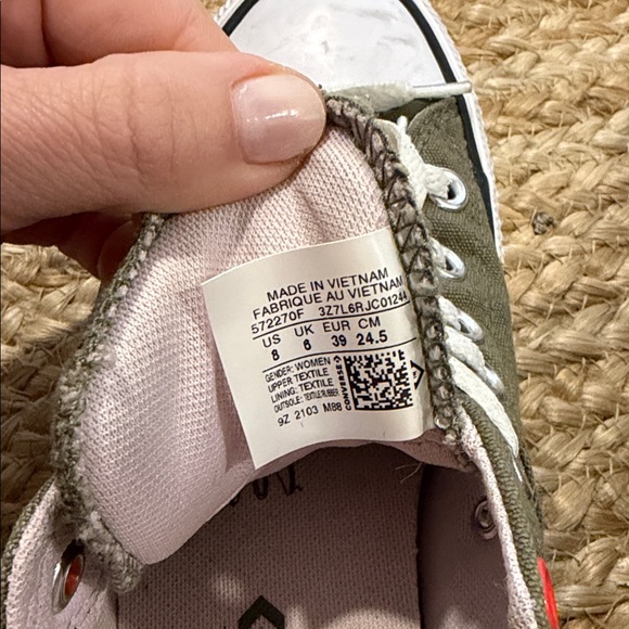 [converse] women’s all star sneakers, sz 8 - Picture 6 of 7